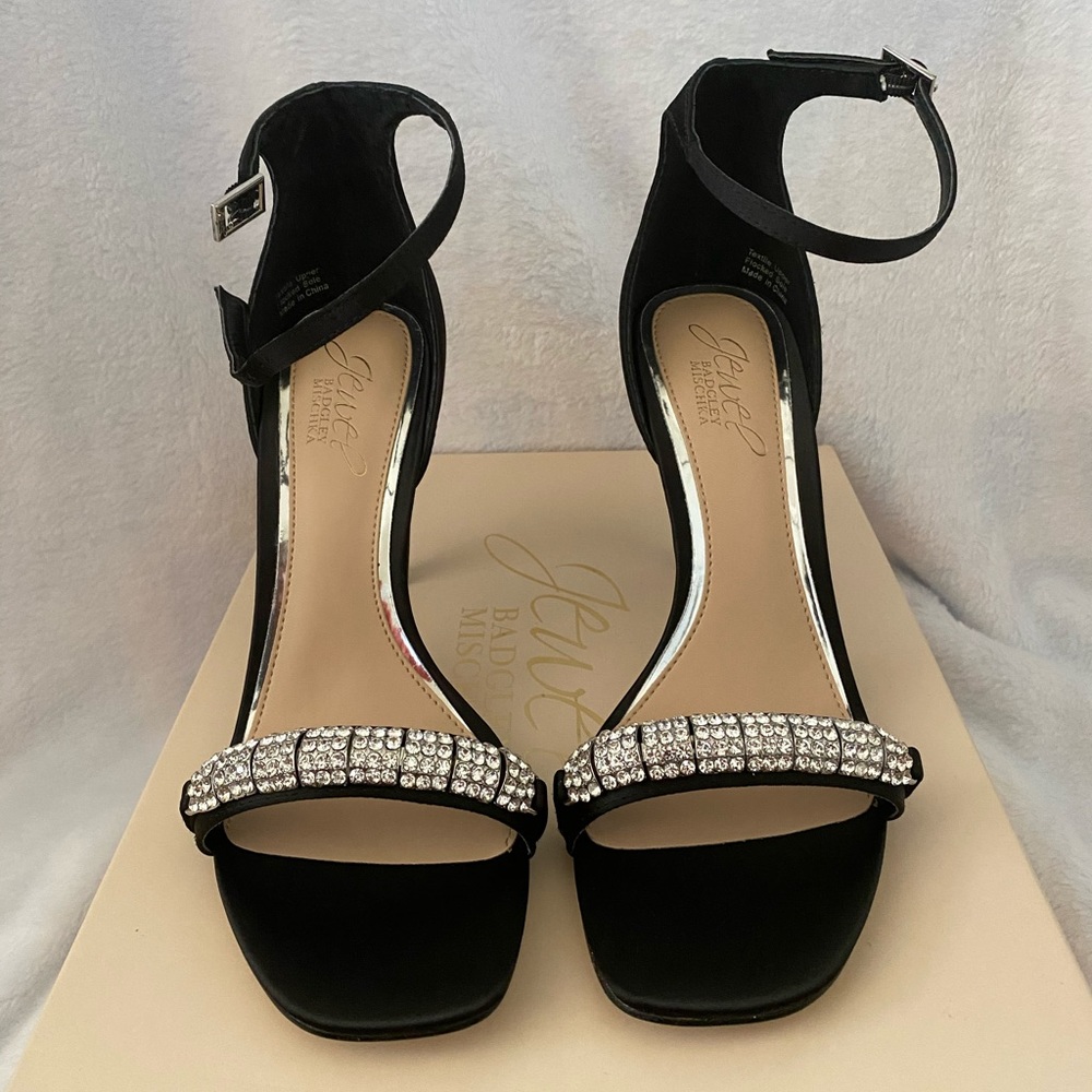 Jewel Badgley Mischka Ranya Heel